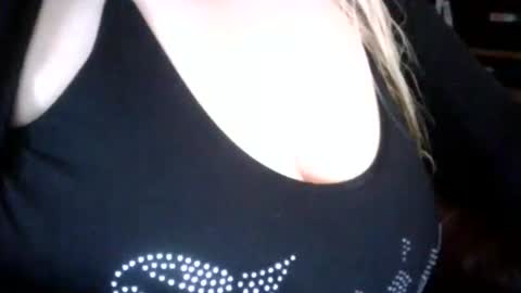 Snapshot of secret18slaveanon chatting on 05.15.26 Sunny online show from 05.15.26