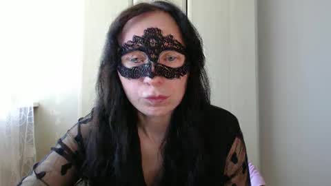 Elly online show from 04.23.26