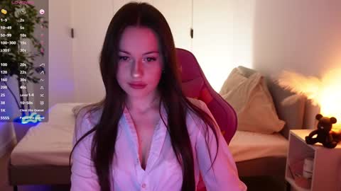 Snapshot of secret_eve chatting on 12.18.24 secret_eve online show from 12.18.24