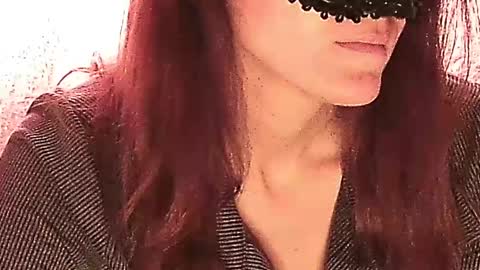 Snapshot of secretanni chatting on 03.12.25 Anni online show from 03.12.25