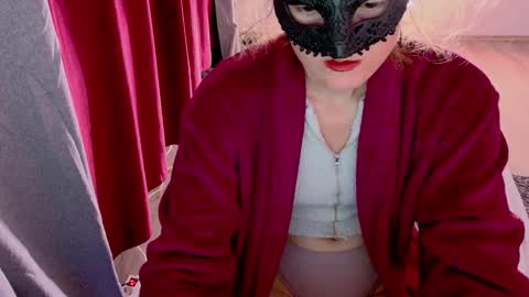 Snapshot of secretanni chatting on 09.26.25 Anni online show from 09.26.25