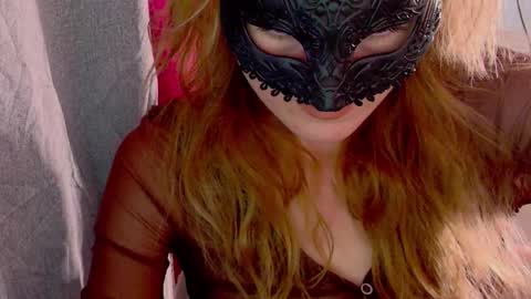 Snapshot of secretanni chatting on 10.01.25 Anni online show from 10.01.25