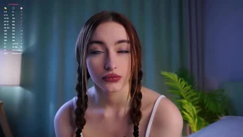 Snapshot of secrethustle chatting on 02.16.26 Lily online show from 02.16.26