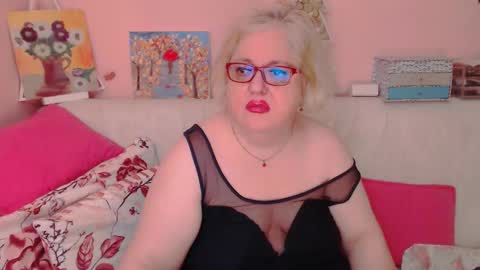 Snapshot of secretloverbbw chatting on 10.17.25 Alice online show from 10.17.25