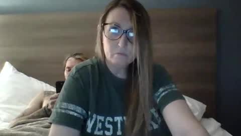 Snapshot of secretskyla chatting on 10.17.25 secretskyla online show from 10.17.25