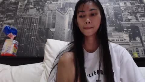 Snapshot of seduceruru chatting on 10.01.25 PrincessRuru online show from 10.01.25