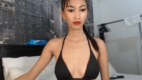 Snapshot of seduceruru chatting on 10.03.25 PrincessRuru online show from 10.03.25