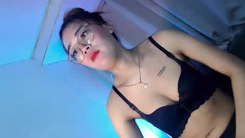 seducing_angela online show from 09.28.25