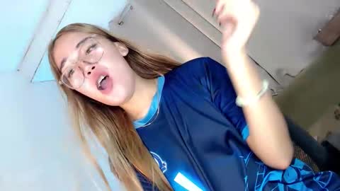 seducing_angela online show from 10.21.25