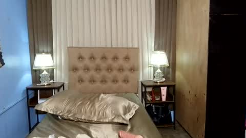 Snapshot of seductive_astrid chatting on 07.14.26 seductive_astrid online show from 07.14.26