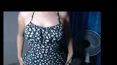 Snapshot of seductive_chailyn chatting on 01.10.25 just call me baby online show from 01.10.25