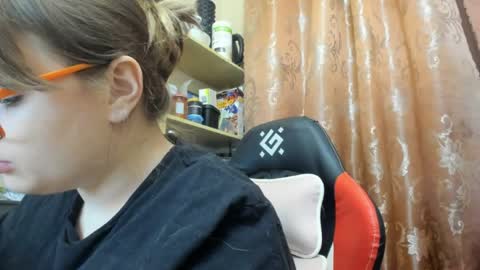 seductive_she_wolf online show from 04.20.26