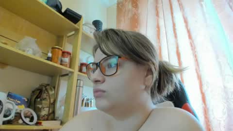 seductive_she_wolf online show from 04.23.26