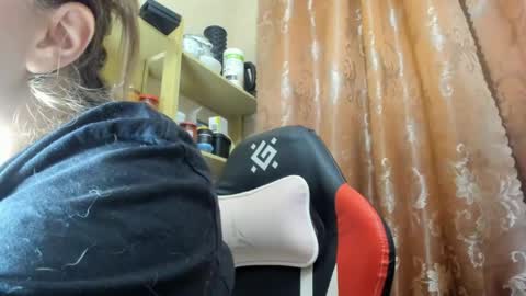 seductive_she_wolf online show from 04.24.26