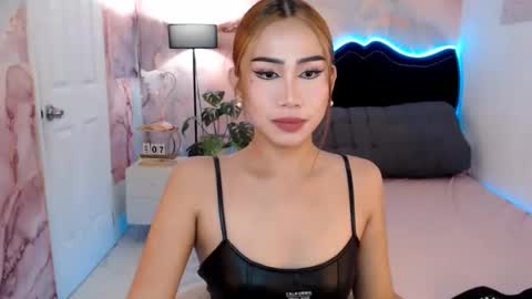 Snapshot of seductive_vana chatting on 01.06.26 Vanessa online show from 01.06.26