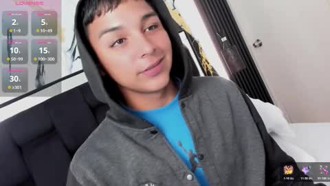 Snapshot of seductivo_jr chatting on 02.13.26 seductivo online show from 02.13.26