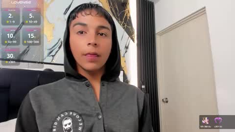 Snapshot of seductivo_jr chatting on 03.20.26 seductivo online show from 03.20.26