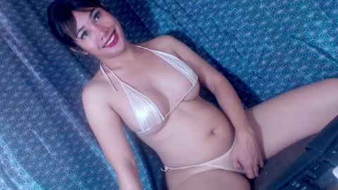Julia Starlette online show from 04.21.26