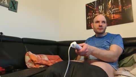 Snapshot of seeebi chatting on 03.17.26 Sebastian online show from 03.17.26