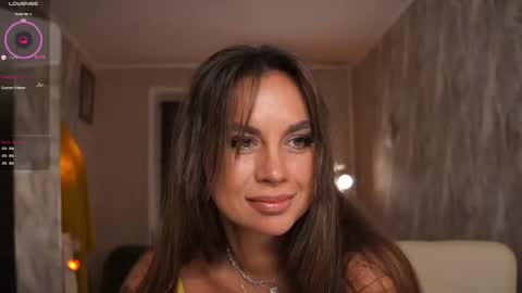 Snapshot of seemysoul chatting on 12.19.25 seemysoul online show from 12.19.25