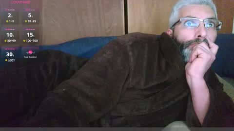 Snapshot of seewolf1000 chatting on 12.21.24 seewolf1000 online show from 12.21.24