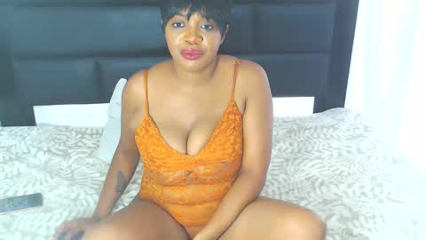 selamolelaminnah online show from 01.04.25