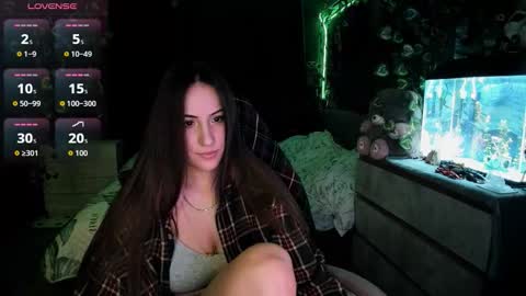 Snapshot of selby_paine chatting on 12.04.25 Selby online show from 12.04.25