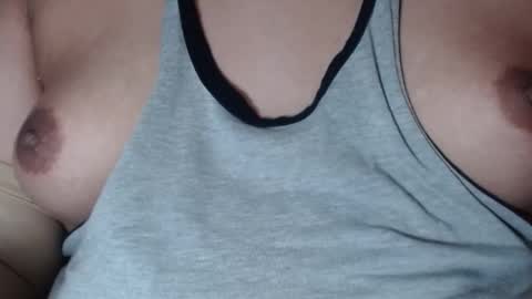 Snapshot of selda_ chatting on 02.05.25 Selda online show from 02.05.25