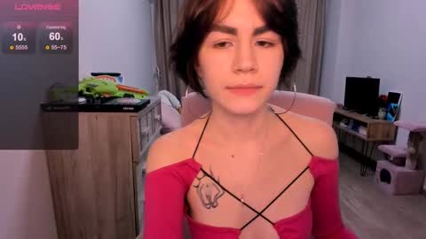 Snapshot of selectrra chatting on 02.15.25 selectrra online show from 02.15.25