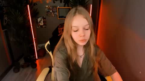 Selena online show from 10.20.25