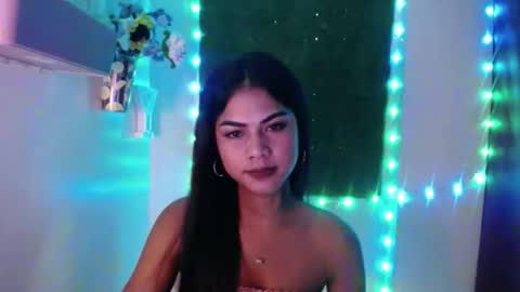 Snapshot of selena_fox2000 chatting on 04.18.26 selena_fox2000 online show from 04.18.26