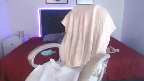 Selena online show from 04.29.26