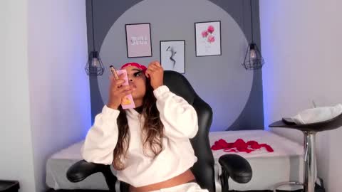 Selena online show from 10.20.25