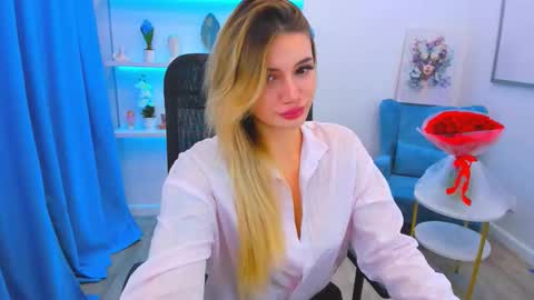 selenaemoore online show from 09.21.25