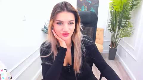 selenaemoore online show from 09.29.25