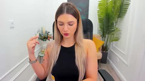 selenaemoore online show from 11.14.25