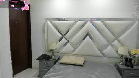 Selena reyess online show from 01.10.26