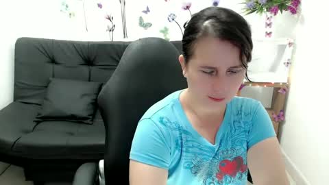 Snapshot of selene_mom chatting on 06.15.26 selene online show from 06.15.26