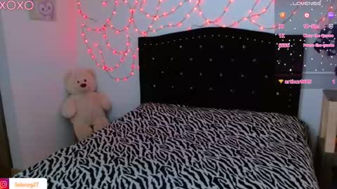 Selene G  online show from 09.12.25