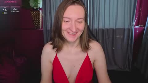 Snapshot of selestiasonata chatting on 05.19.26 selestiasonata online show from 05.19.26