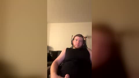 Snapshot of selfmademax579471 chatting on 07.18.26 selfmademax579471 online show from 07.18.26