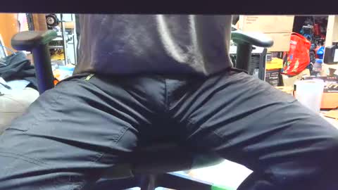 Snapshot of selfpound chatting on 03.19.26 selfpound online show from 03.19.26