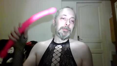 Snapshot of selfsuckin35 chatting on 12.18.25 call me how you want its ok online show from 12.18.25