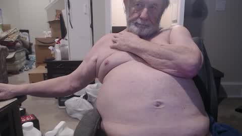 Snapshot of selkie2s chatting on 11.30.25 selkie2s online show from 11.30.25