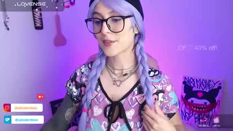 Snapshot of selvalentinex chatting on 11.07.25 online show from 11.07.25