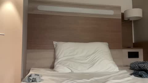 Snapshot of semi40 chatting on 02.14.25 semi40 online show from 02.14.25