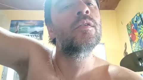 Snapshot of sendasscam chatting on 12.21.25 Sendasscam online show from 12.21.25