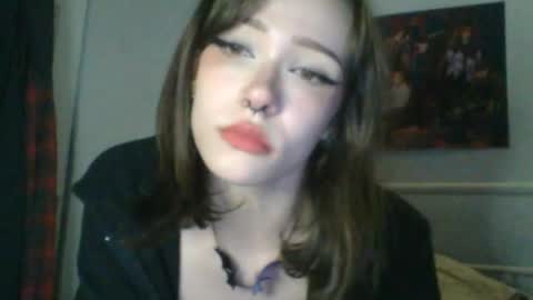 goddess esme  online show from 01.25.25