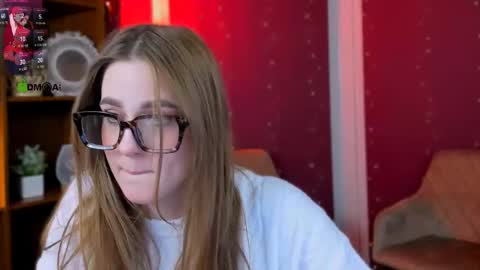 Snapshot of sendi_cais chatting on 11.04.25 Sendi online show from 11.04.25