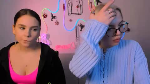 Snapshot of sendi_cais chatting on 01.06.26 Sendi online show from 01.06.26